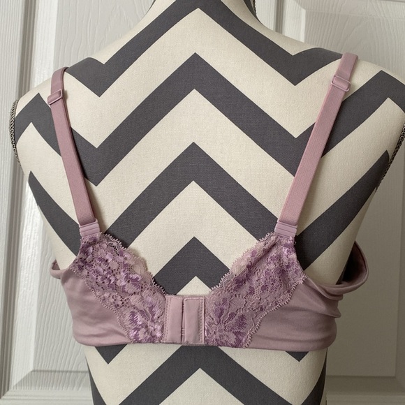 VS Body by Victoria Lace Demi Bra - Picture 2 of 6